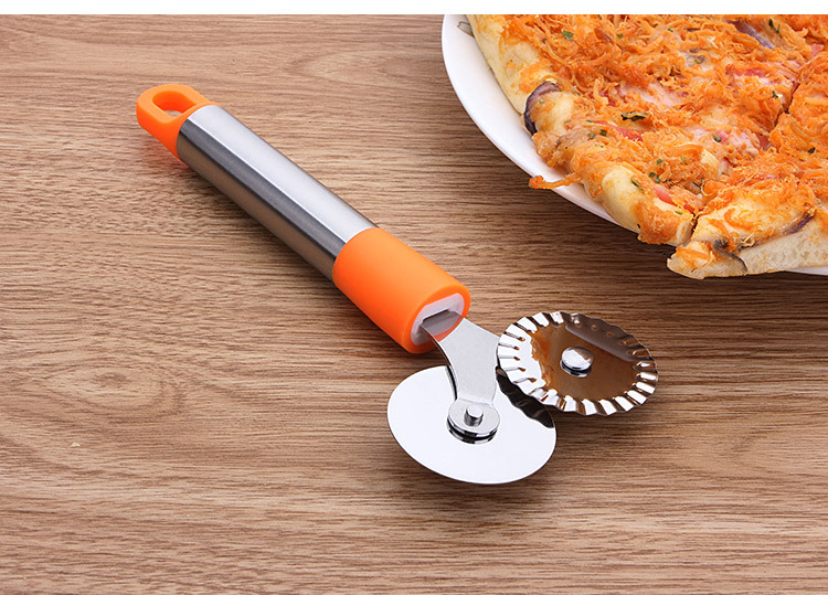Double Wheel Pizza Hob Dielectric Bread Knife 
